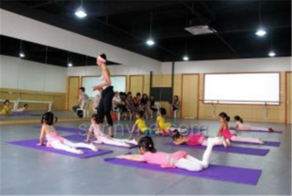 舞臺地板和運動地板跨界發展收獲多