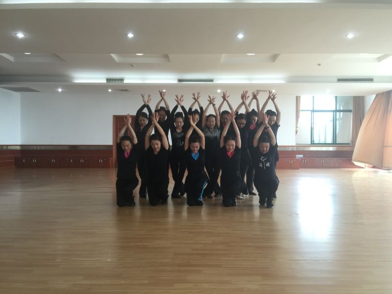 寧波老年大學PVC地膠施工工程成功案例