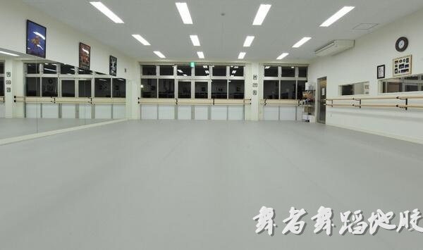 如何選用專業舞蹈地板？