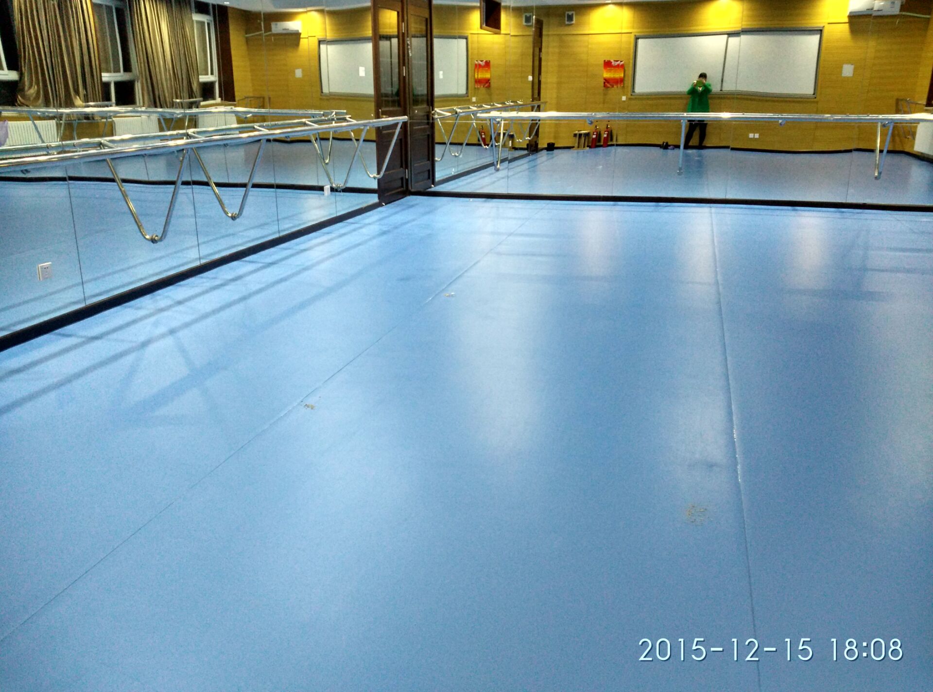 舞蹈地膠成功案例之北京海淀區教師進修學校附屬實驗學校南校區