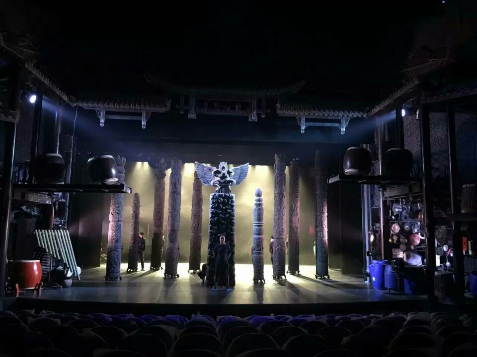 舞臺地膠--《云南的響聲》楊麗萍文化傳播股份有限公司成功案例