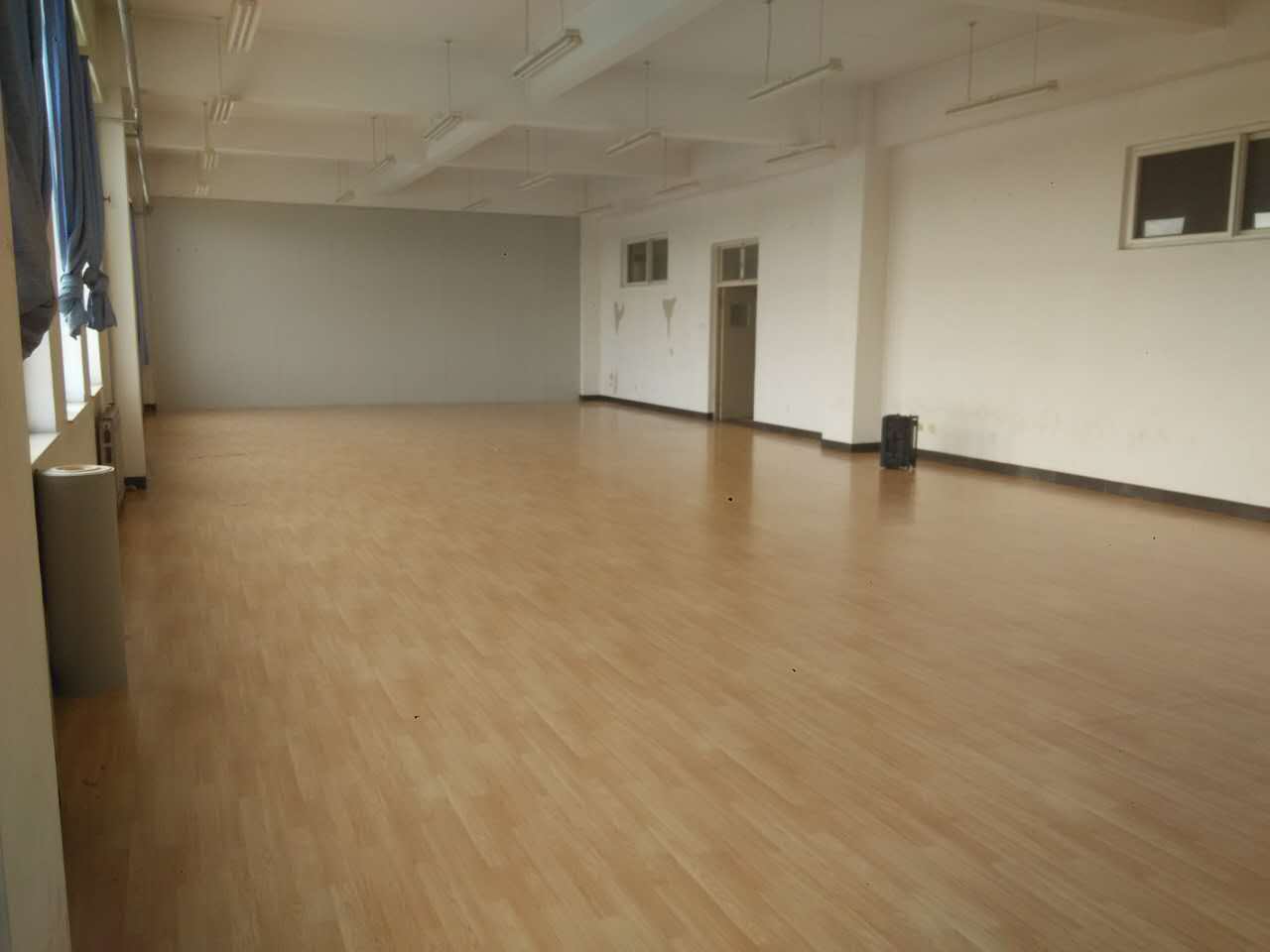 舞蹈室地膠--房山良鄉(xiāng)第五中學成功案例