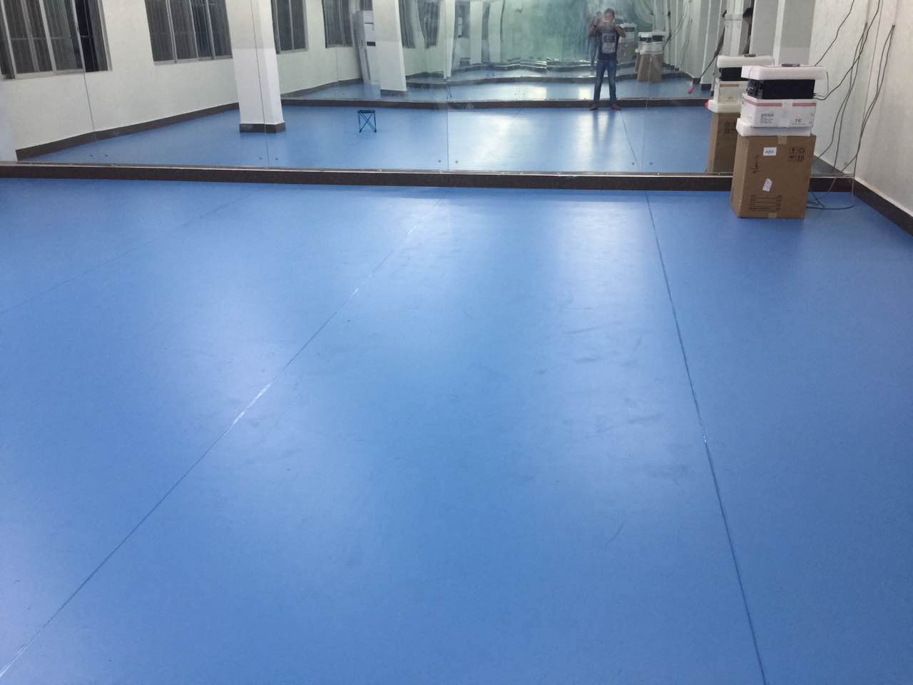 舞蹈地膠--廣西玉林大拇指畫室成功案例