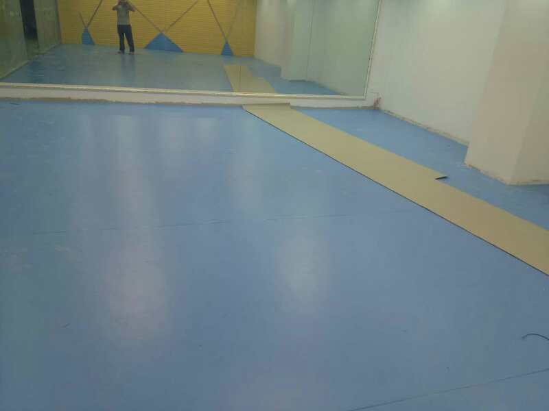 舞蹈地膠--南京小天鵝教育舞蹈學校成功案例