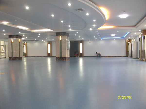 幼兒園室內(nèi)地膠價(jià)格