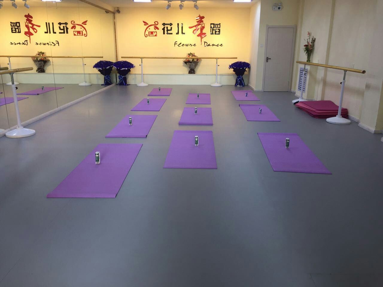 舞蹈地膠,舞蹈室地膠